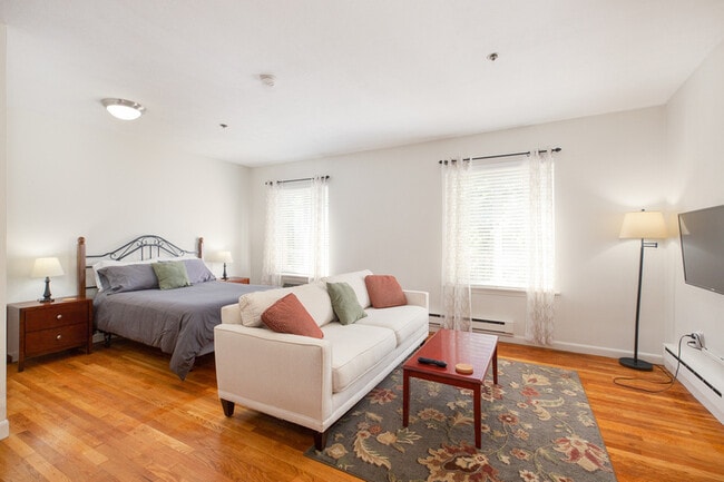 Building Photo - 220 Beacon - Furnished | Short Term