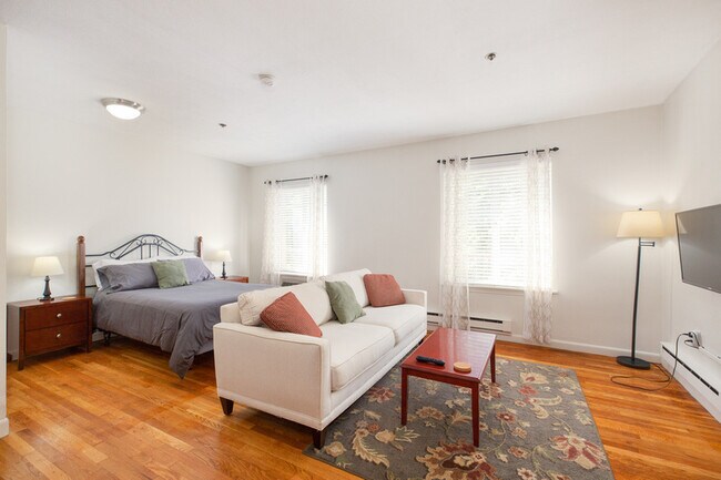 Foto del edificio - 220 Beacon - Furnished | Short Term