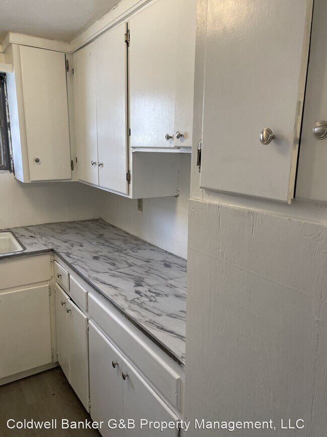 Building Photo - 2 br, 1 bath House - 431 SE California Ave