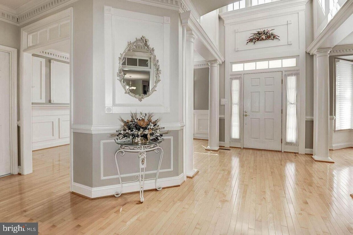 4762 Sun Orchard Dr, Chantilly, VA 20151 House for Rent in Chantilly