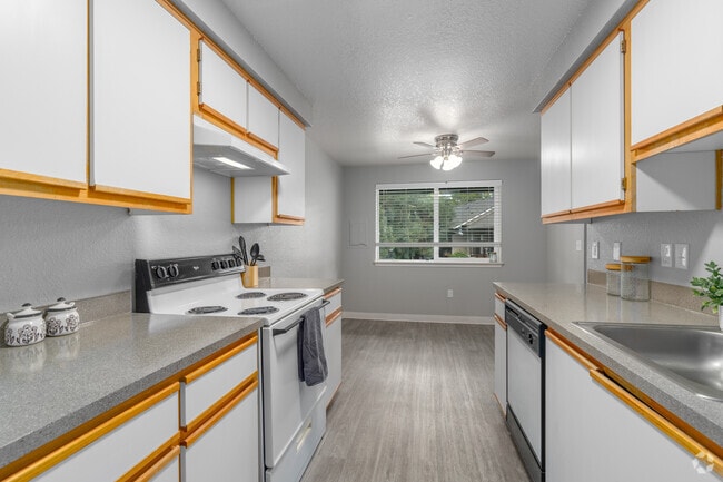 Interior Photo - Crestbrook Apartments