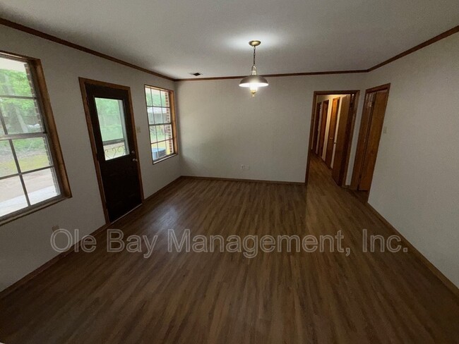 Building Photo - 2508 W Daniels Rd