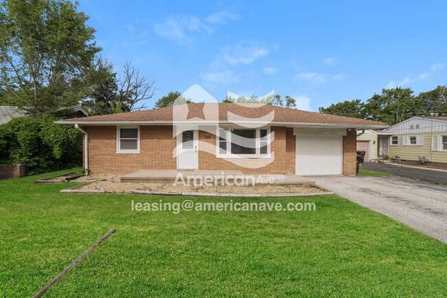 Building Photo - 2221 N Northcrest Dr