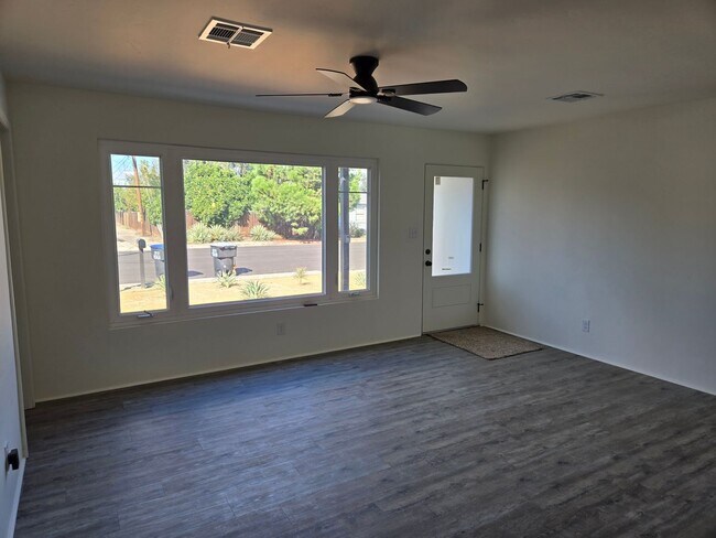Foto del edificio - Home For Rent