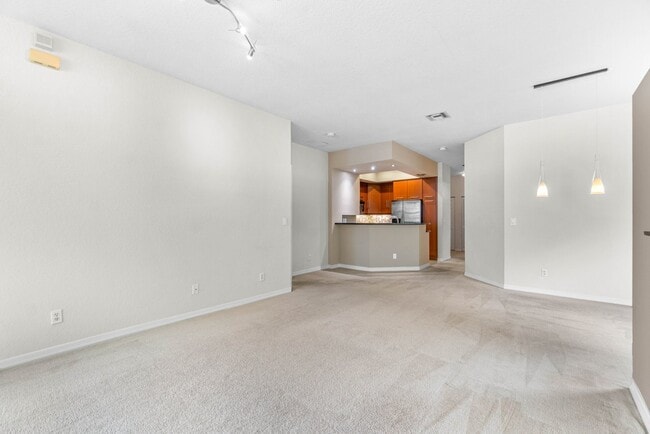 Building Photo - 3116 Grandiflora Dr