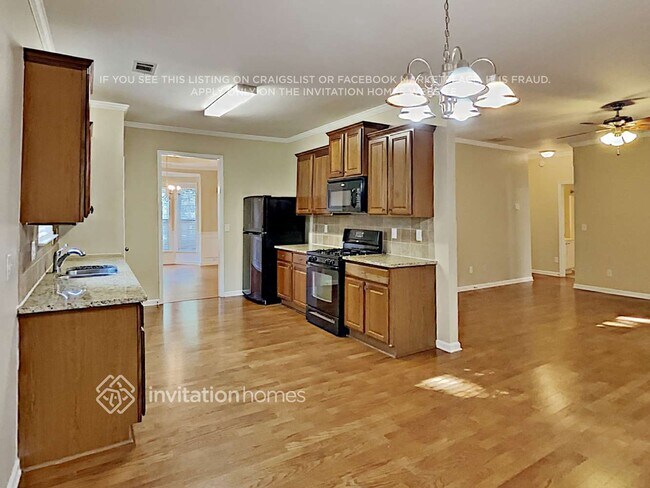Building Photo - 207 Toonigh Way