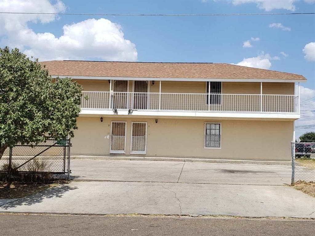 3202 Chacota St, Laredo, TX 78046 Room for Rent in Laredo, TX