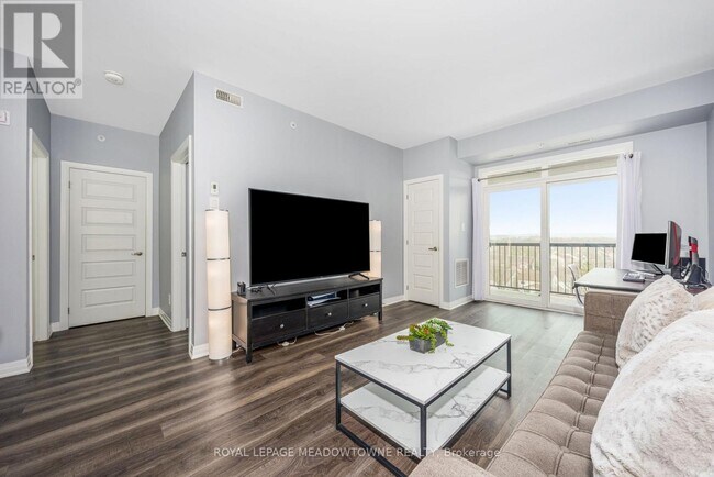 Photo du bâtiment - 610 Farmstead Dr