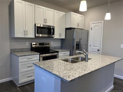 Building Photo - 1405 Richard Martin Dr