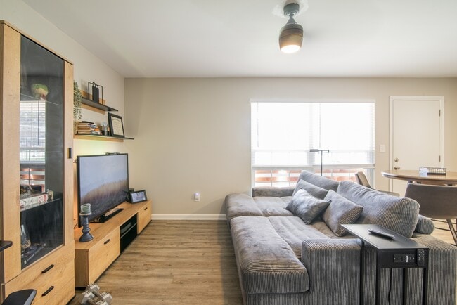 Photo - 4605 Coronado Dr Townhome