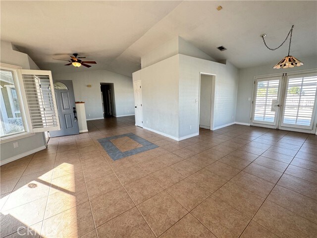 Foto del edificio - 23910 Sunset Ave