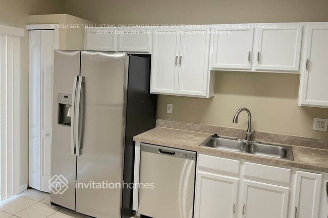 Foto del edificio - 12658 Adventure Dr