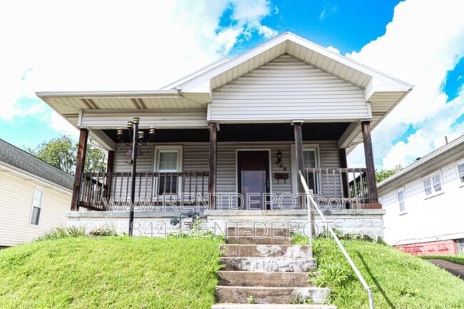 Building Photo - 408 Richardt Ave