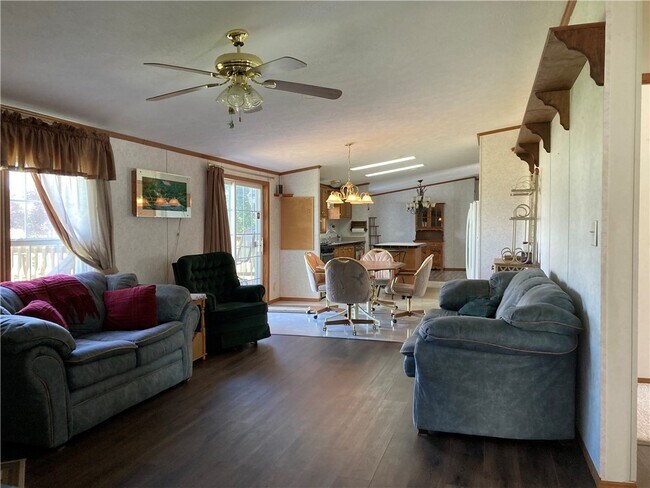 Foto del edificio - 1447 Rochester St