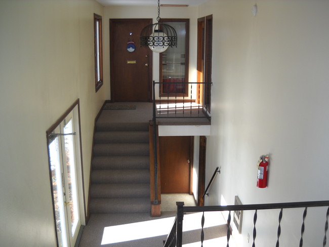 Entrada Way - Greenwood Gardens Apartments