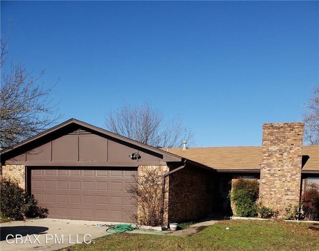 3 Br 2 Bath House 3604 Tipps Dr For In Greenville 3 Br 2 Bath House 3604 Tipps Dr