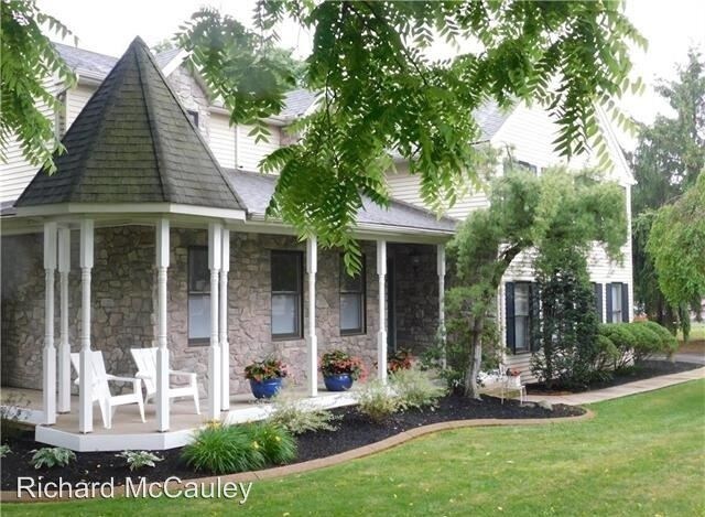 Primary Photo - 4 br, 2.5 bath House - 4050 Walbert Ave
