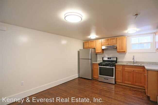 Building Photo - 1 br, 1 bath House - 737 Douglass Street #15