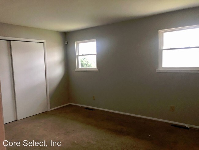 Building Photo - 3 br, 1 bath House - 620 Colton Rd