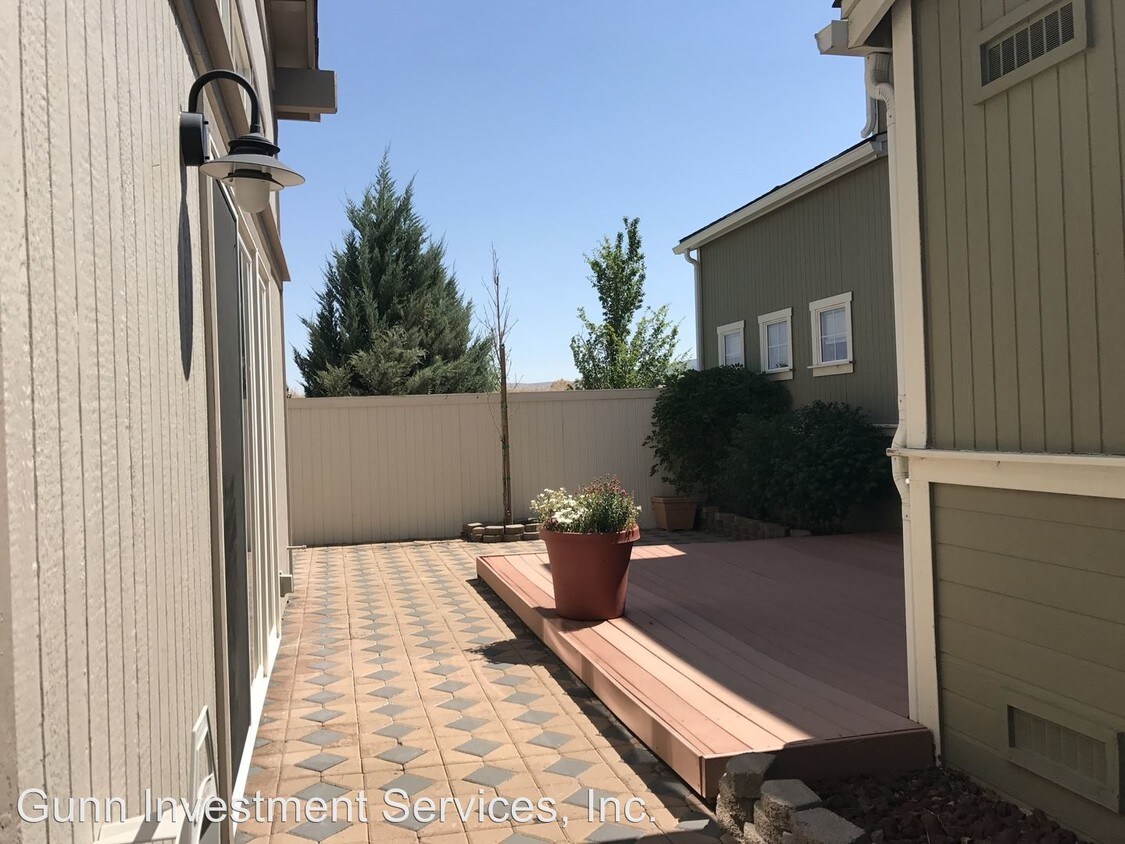 Foto principal - 1348 Boardwalk Pl