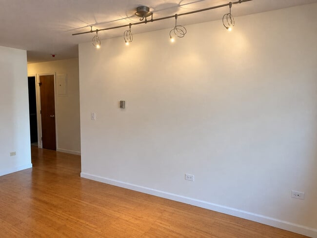 Building Photo - 1231 N Downing St