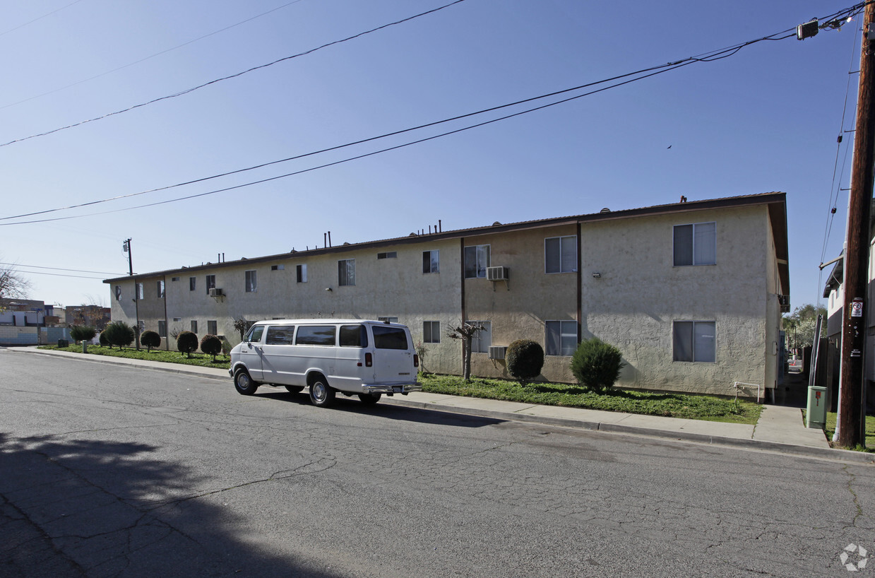 Building Photo - Waverly Place Apartment