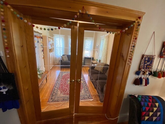 Building Photo - 87 Chandler St