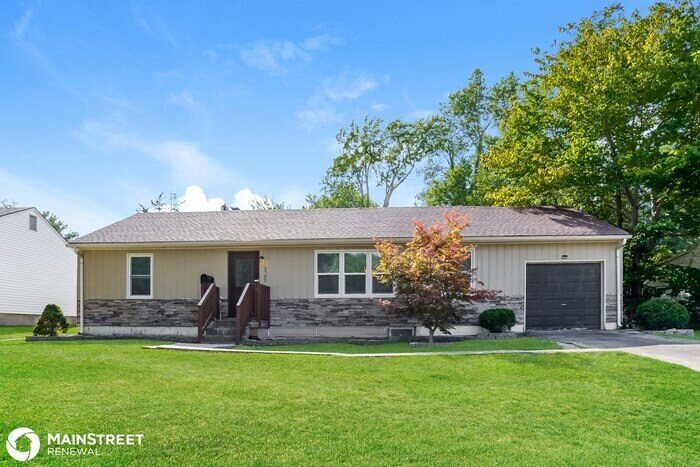 Primary Photo - 2702 S GLENWOOD AVE, INDEPENDENCE, MO 64052