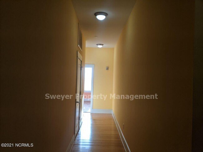 Foto del edificio - 709 N 4th St