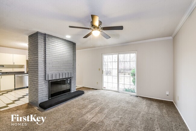 Foto del edificio - 612 Morewood Ct