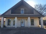 Primary Photo - 900 Oakwood Ave