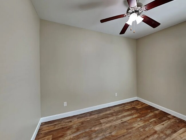 Foto del edificio - 343 Jared Steele Ln