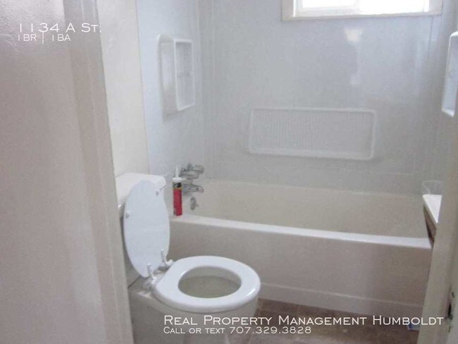 Foto del edificio - 1134 A St