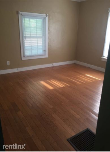 Foto del edificio - 4 br, 1.5 bath House - 1211 West Lovell St...