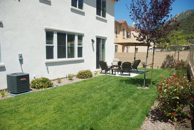 Building Photo - 3786 Lake Cir Dr