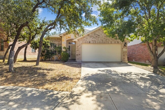 Foto del edificio - Charming Home Awaits: Spacious & Modern Li...