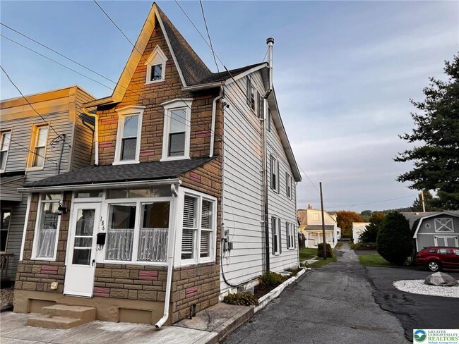 Building Photo - 186 North St