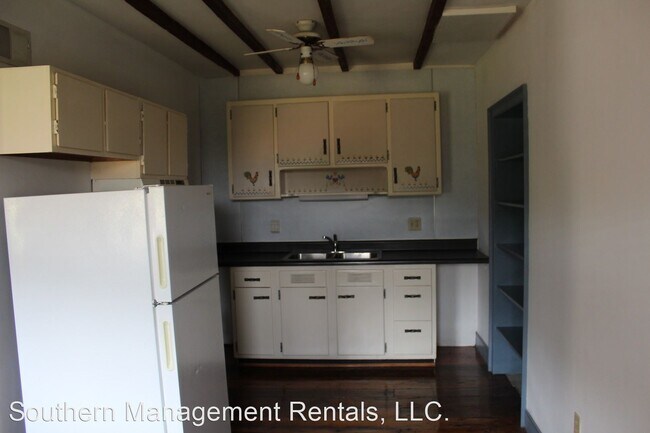 Building Photo - 3 br, 1 bath House - 4218 Messersmith Road