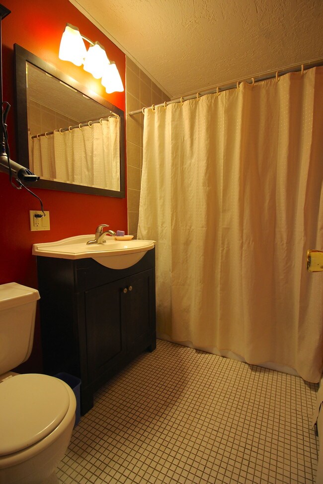 Foto del edificio - 1734 Commonwealth Avenue