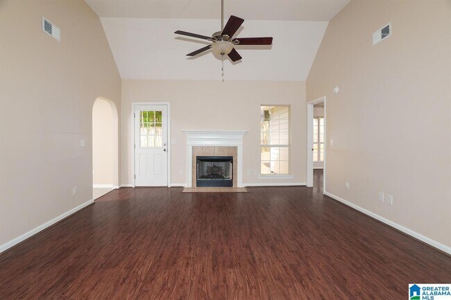 Foto del edificio - 512 Camden Cove Cir