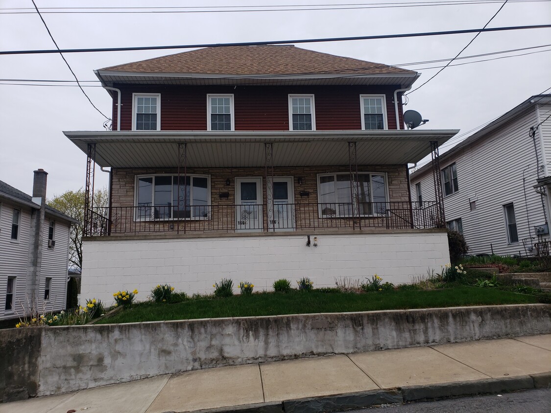 166 Tompkins St Unit Apt 2 Tompkins, Pittston, PA 18640 Apartments in
