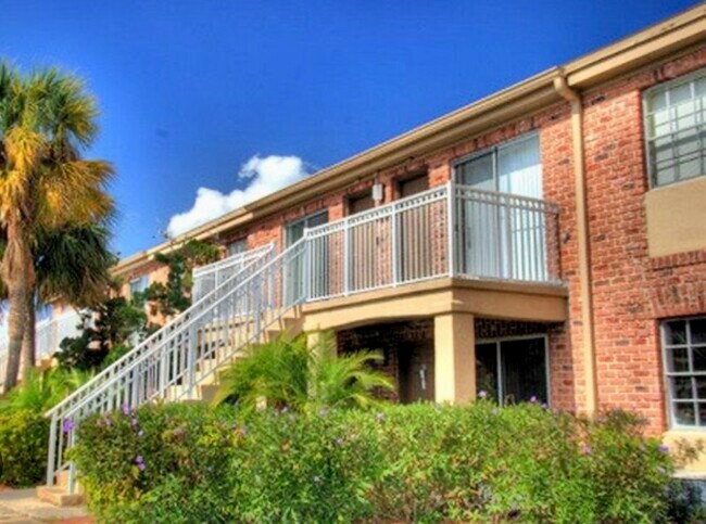 Foto del edificio - 551 Flemming Way