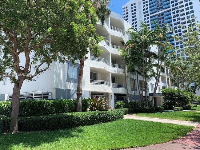 Foto del edificio - 1401 Bay Rd