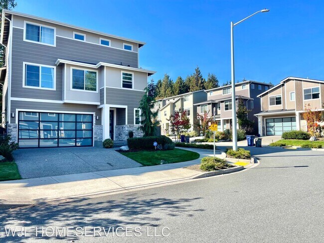 Building Photo - 4 br, 3.5 bath House - 16716 34th Ave SE