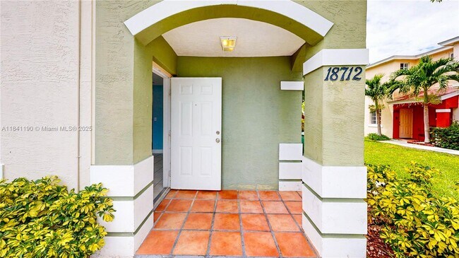 Building Photo - 18712 SW 100th Ave