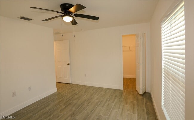 Building Photo - 915 Graystone Ave