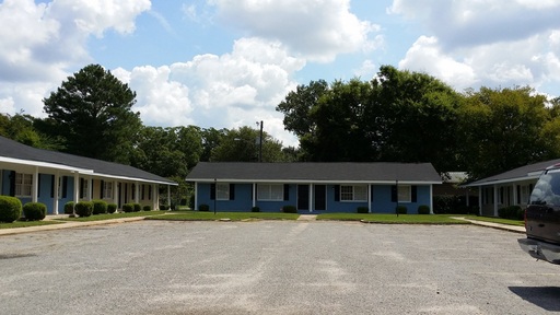 Building Photo - 724 N Houston Rd