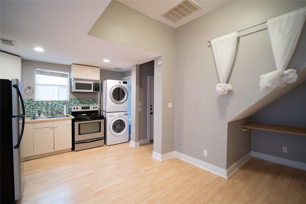 Foto principal - 711 Graham Pl