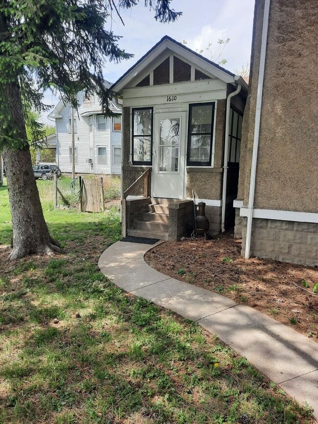Building Photo - 1610 Military Ave