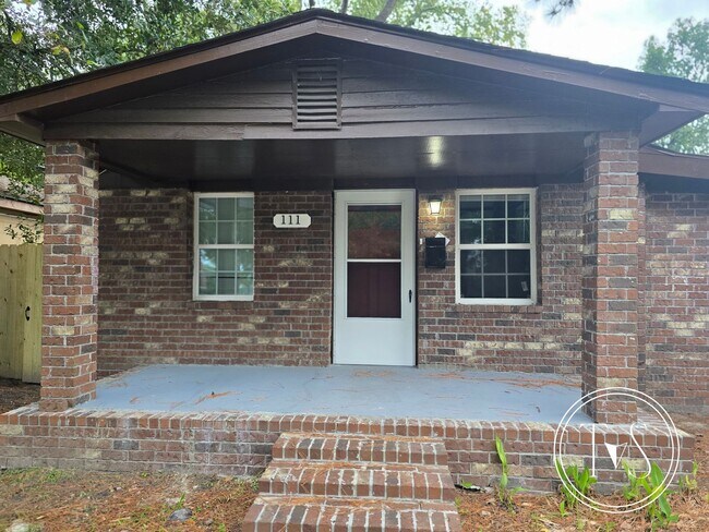 Foto del edificio - Move-in ready NOW!